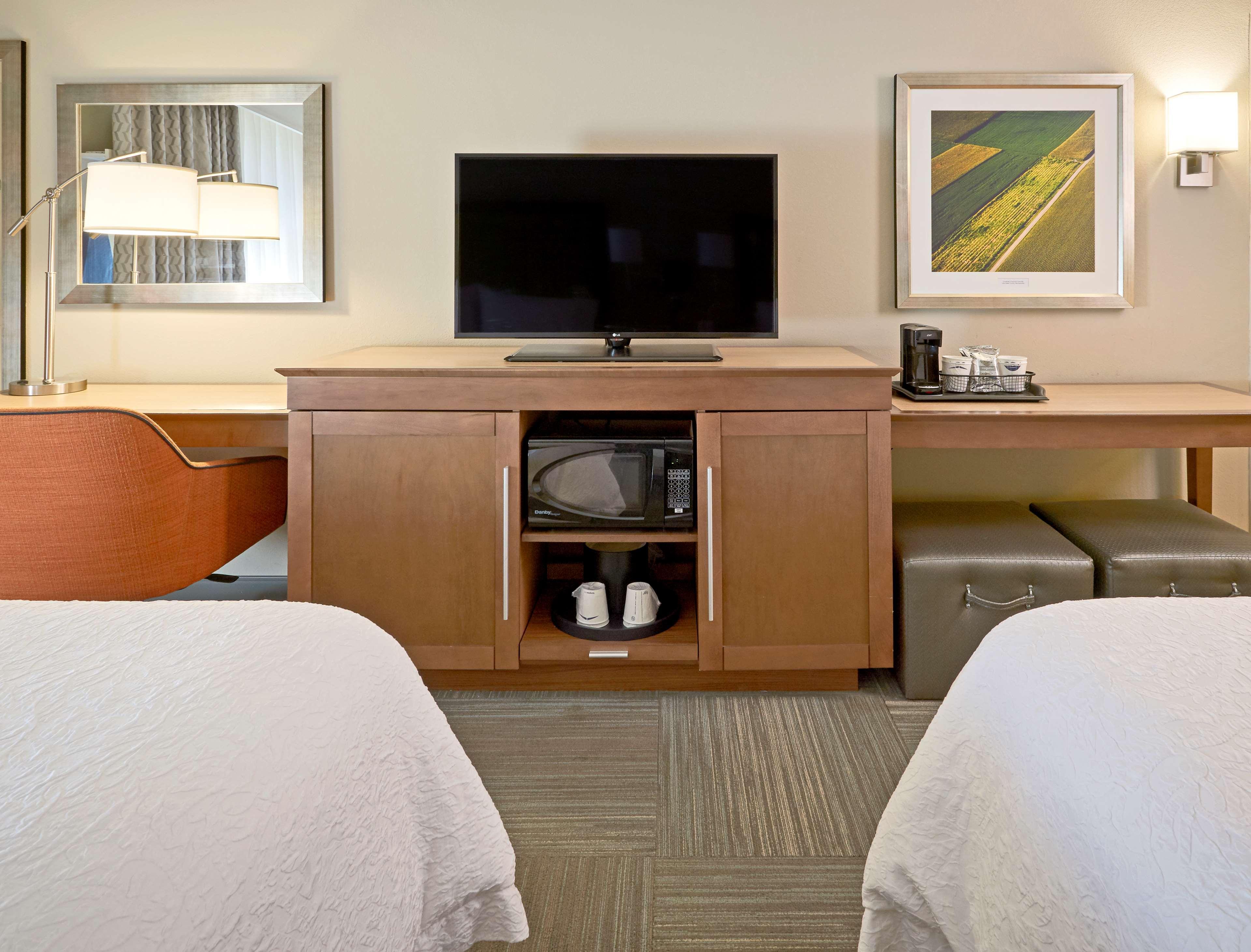 Hampton Inn Lancaster Fertility Bagian luar foto