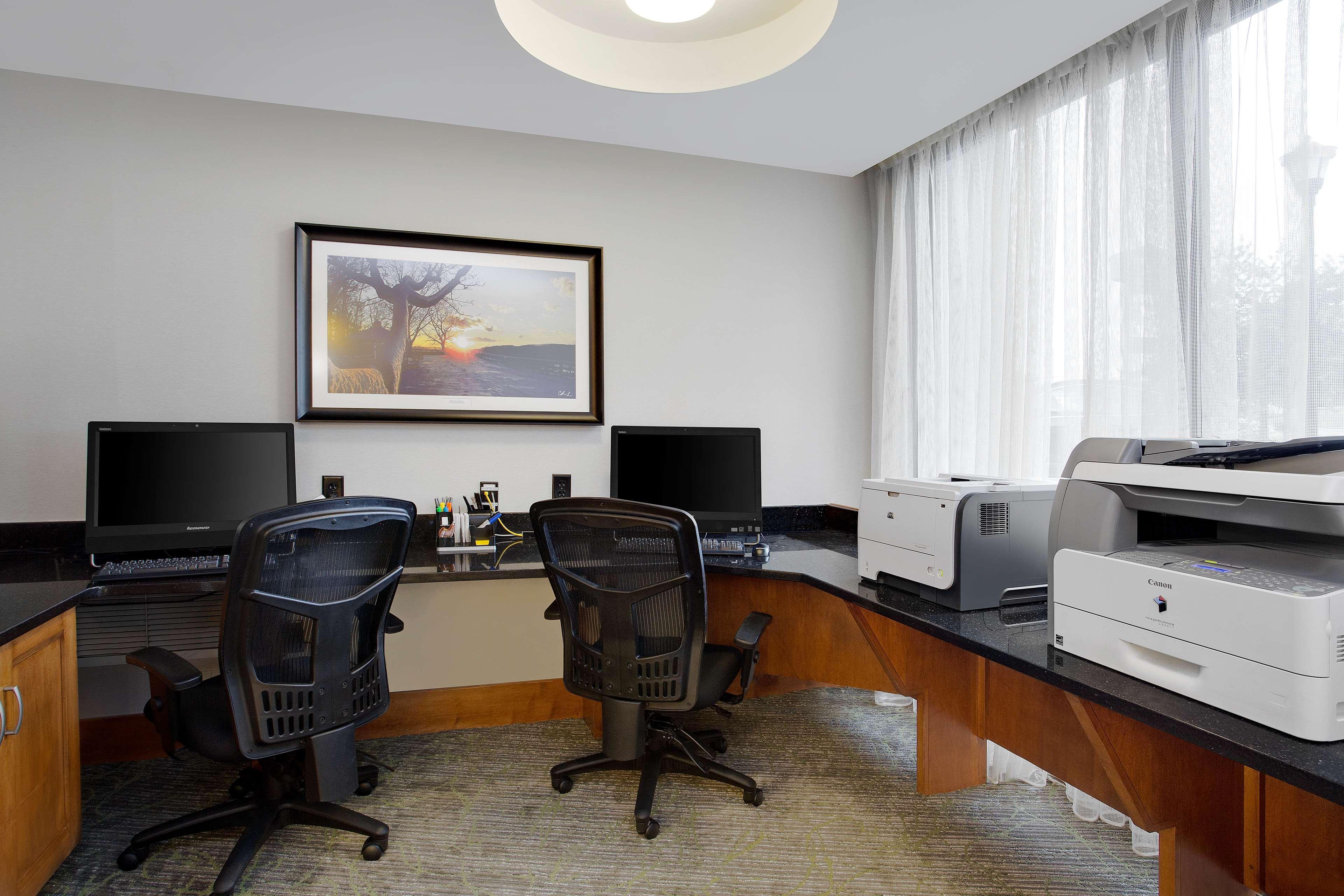 Hampton Inn Lancaster Fertility Bagian luar foto