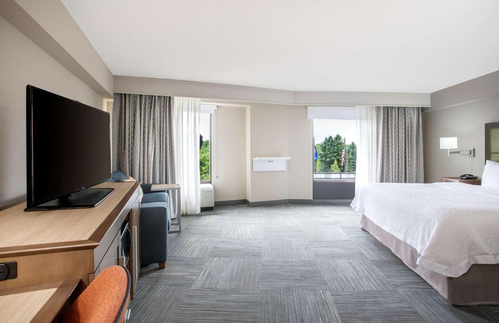Hampton Inn Lancaster Fertility Bagian luar foto