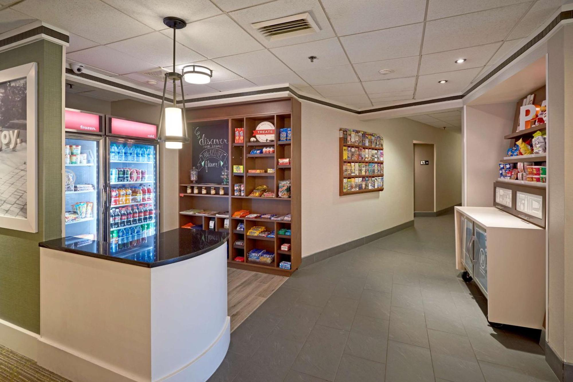 Hampton Inn Lancaster Fertility Bagian luar foto
