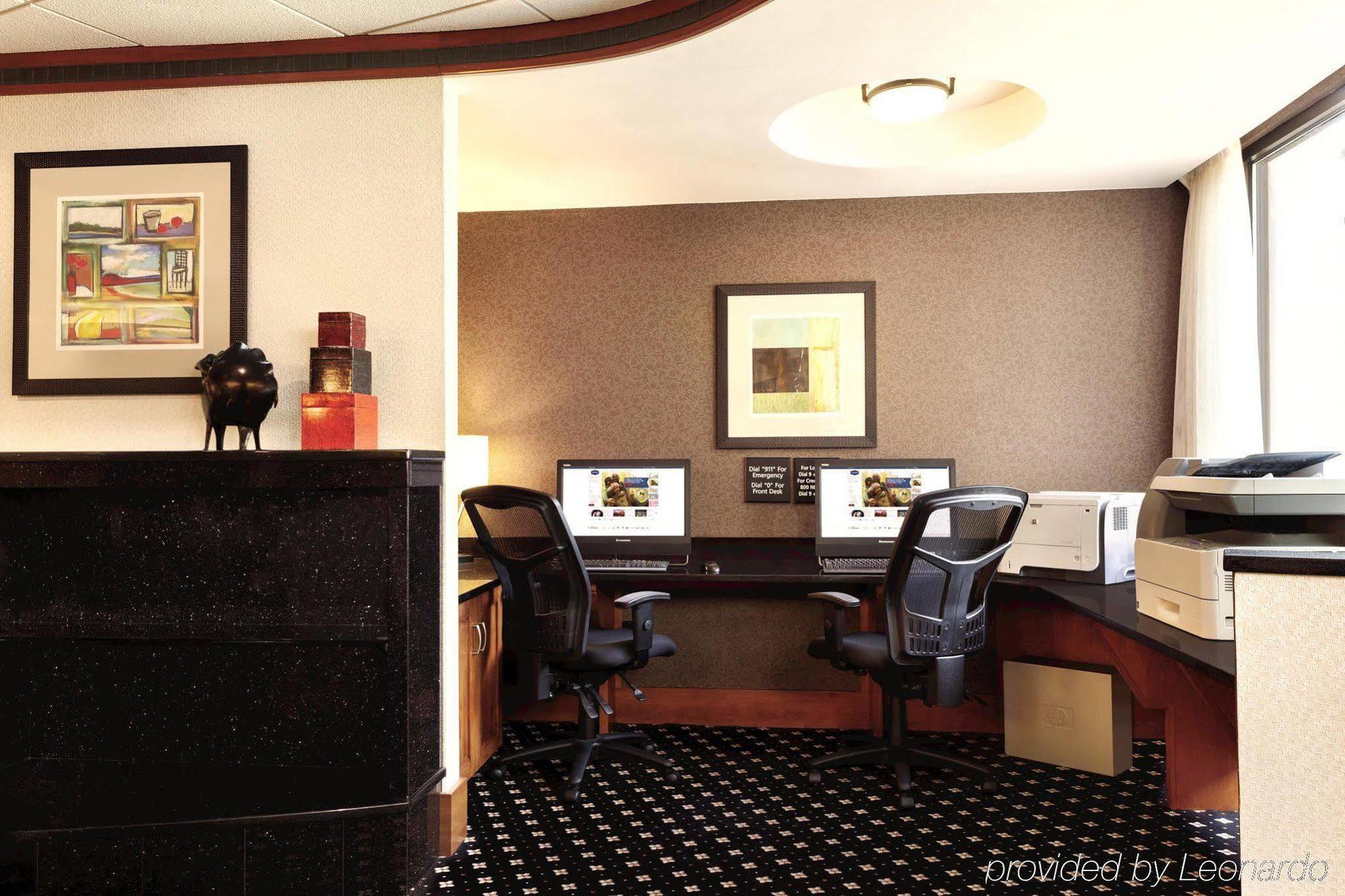 Hampton Inn Lancaster Fertility Bagian luar foto