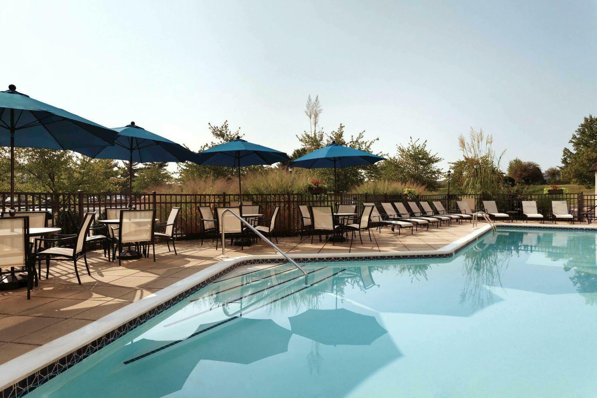 Hampton Inn Lancaster Fertility Bagian luar foto